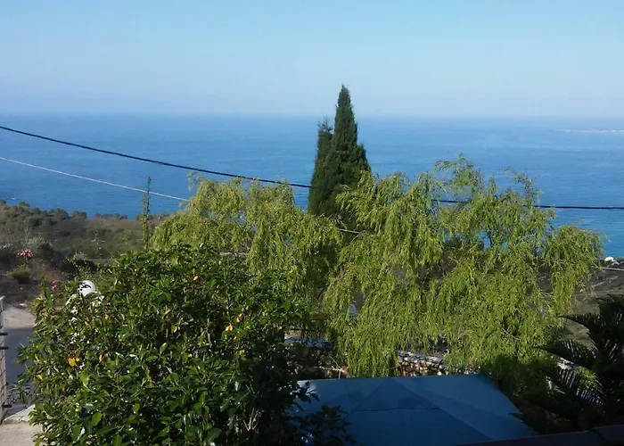 Rania Apartamento Khelmáta