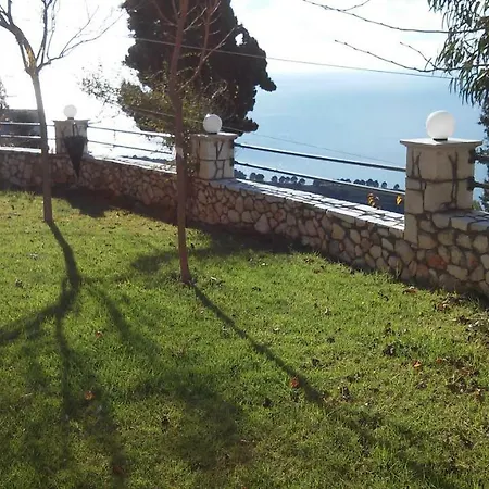 Apartman Rania Helmáta